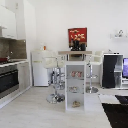 With Wifi Rozac, - 27233 Appartement
