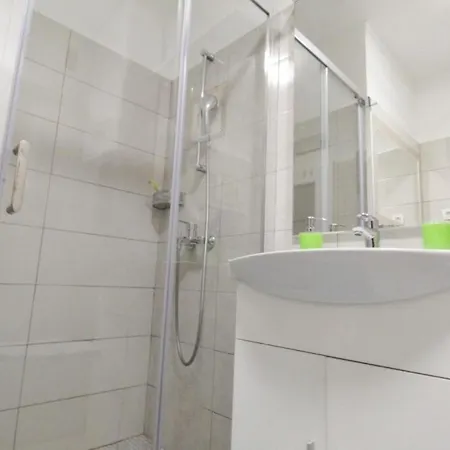 With Wifi Rozac, - 27233 Appartement